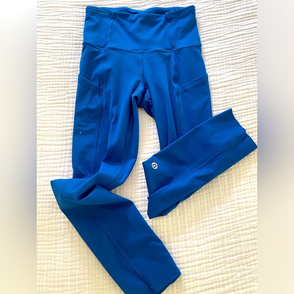 LULULEMON BLUE LEGGINGS SIZE 0